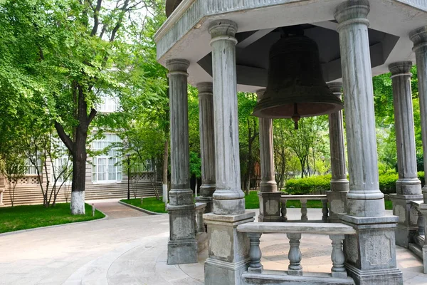 Pékin Chine 2019 Gazebo Pierre Avec Une Vieille Cloche Centre — Photo