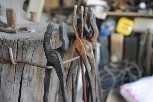 Almaty Kazakhstan 2015 Various Blacksmith Tools Wooden Stand Workshop — Stockfoto