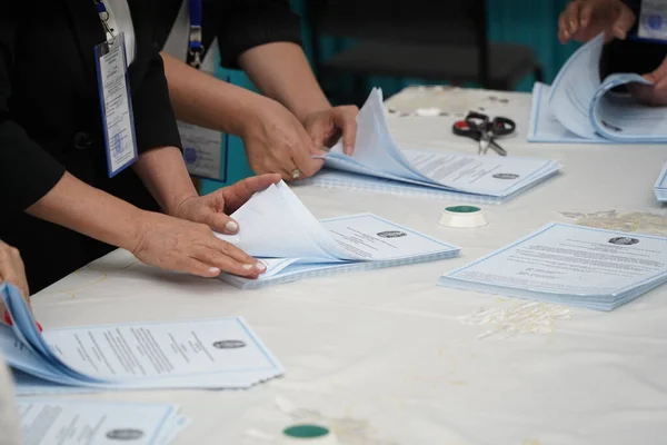 Almaty Kazakhstan 2022 Counting Votes Closing Polling Station — стокове фото