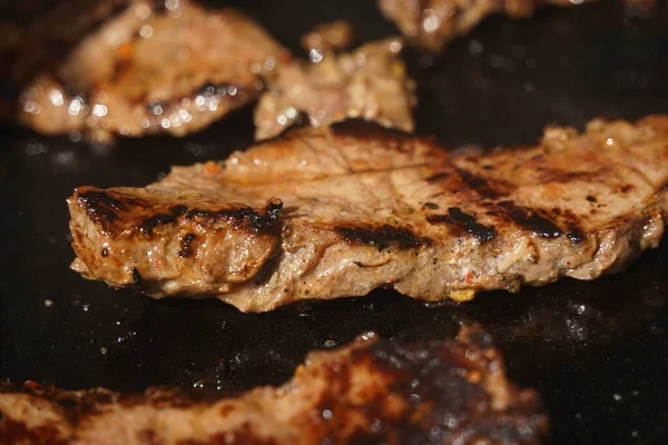 Asar Diferentes Trozos Carne Para Hamburguesas Quesadillas —  Fotos de Stock