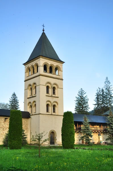 Putna klooster toren, bucovina, Roemenië — Stockfoto