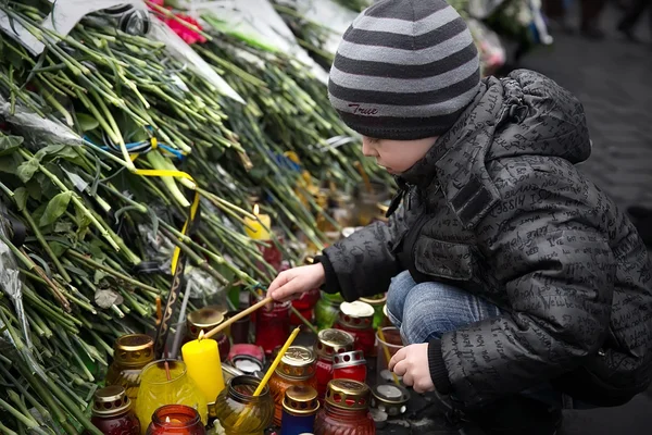 Euromaydan in Kiev. Memory of the dead Euromaydan. — Stock Photo, Image