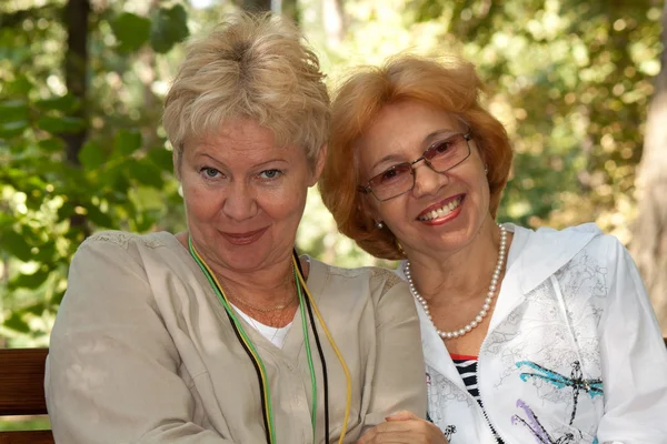 Due donne di mezza età — Foto Stock