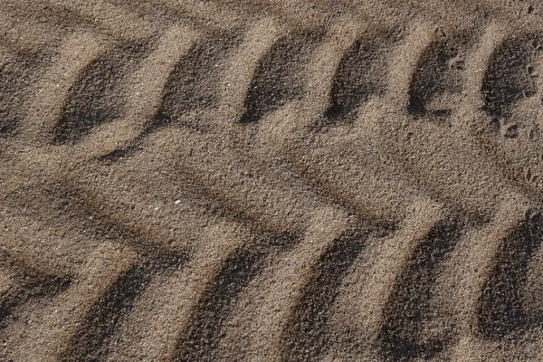 Rastros de tractores en la arena —  Fotos de Stock