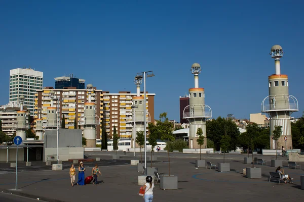 Barcelona'da istasyonu Azizler, modern binalar — Stok fotoğraf