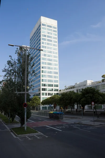 Edifici moderni per le strade di Barcellona — Foto Stock