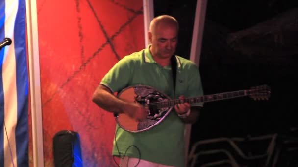 Вечер греческой музыки — стоковое видео