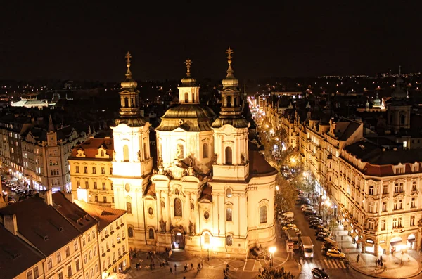 Kostel svatého Mikuláše, kostel na starém náměstí v pra — Stock fotografie