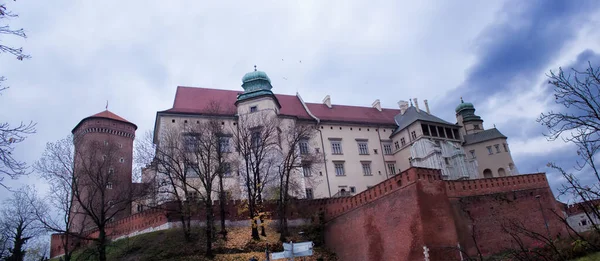 Zdjęcie Panoramiczne Zamku Wawelu Krakowie Widok Dolny Ulicy Gertrude — Zdjęcie stockowe