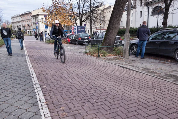 Krakow Poland November 2021 Organization Traffic Krakow Pedestrian Bike Paths — стоковое фото