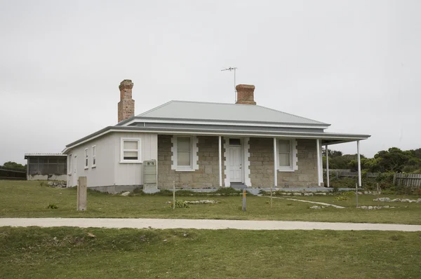 Maison de plage superficiel par les agents australiens — Photo