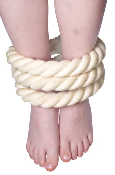 Gambe femminili con corda — Foto Stock