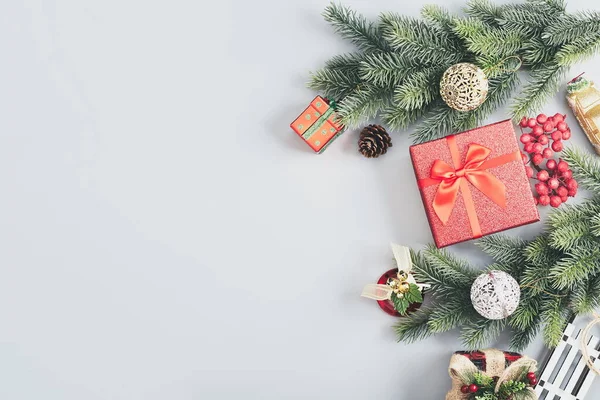 Nyår Bakgrund Med Julbollar Och Gran Grenar Abstrakt Jul Ljus — Stockfoto