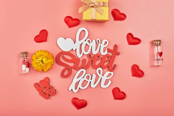 Word Valentine Day Love Wooden Blocks Theme Love Loving Positive — Stockfoto