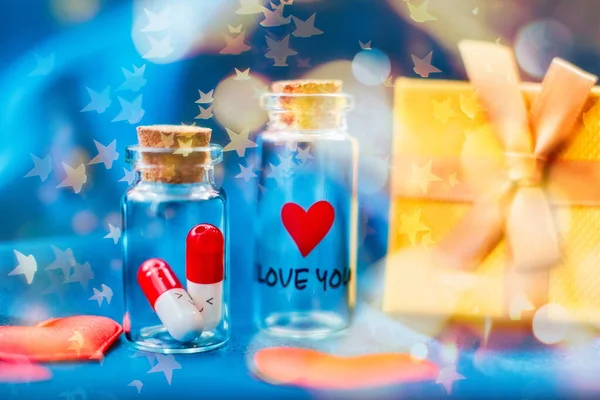 Love Medicine Love You Tablets Jars Kissing Happy Valentine Day — ストック写真