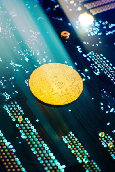 Cryptocurrency Concept Golden Bitcoin Mainboard Future Money Computational Equipment — Stock Photo, Image