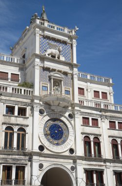 Venedik, İtalya: burçlara duvar saati