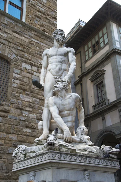 Statyn hercules i Florens — Stockfoto