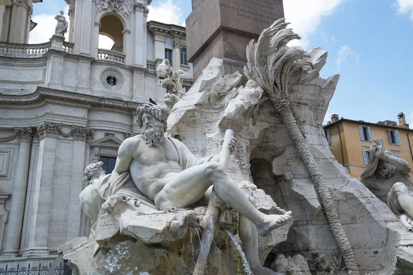 方尖碑和喷泉的万神殿，罗马，意大利 — 图库照片