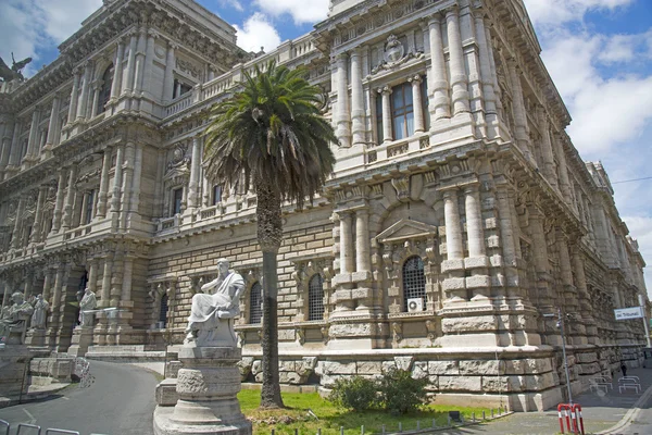 Palazzo di Giustie в Риме, Италия — стоковое фото