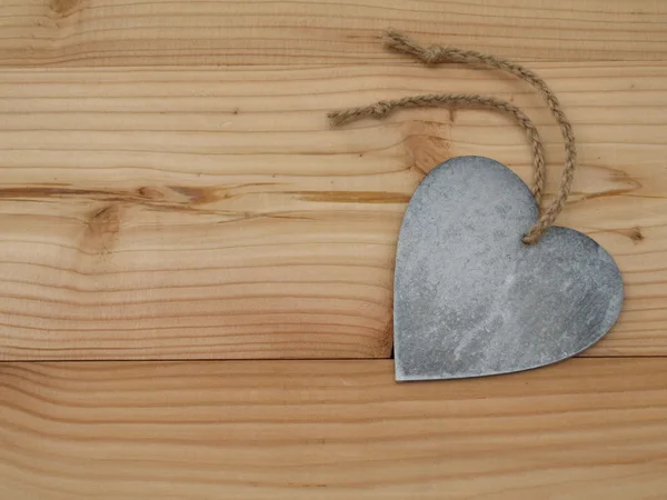 Coração em uma tábua — Fotografia de Stock