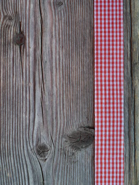 ahşap arka plan ile kontrol şerit