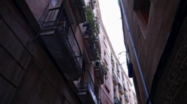 Yerleşim yerleri arasındaki eski Avrupa dar sokaklarının şehri. Madrid veya Sevilla 'nın tarihi İspanyol merkezi. Ortaçağ mimarisi. Sabit çekim