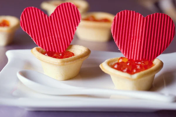 Tartlets with red caviar — Stock Photo, Image