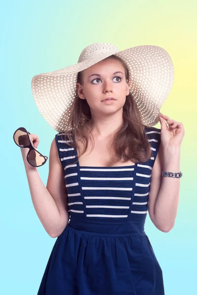 Girl in dress and hat — Stock Photo, Image