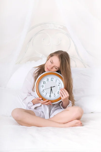 Schlafendes Mädchen um 5: 30 Uhr — Stockfoto