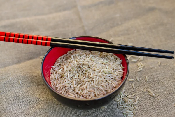 Rå brun ris – stockfoto