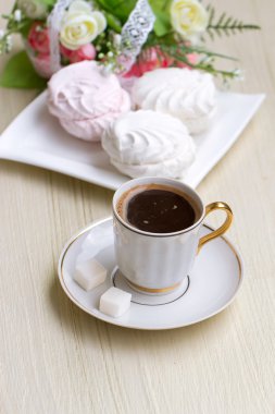 çiçekli tabakta Zephyr