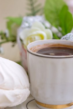 çiçekli tabakta Zephyr