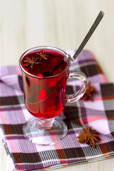 Red Tea (karkade) with anisetree — Stock Photo, Image