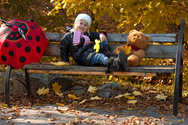 Pretty little girl — Stock Photo, Image