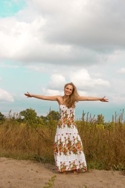 genç kadın withfield