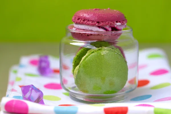 Macaroon in the bank — Stock Photo, Image