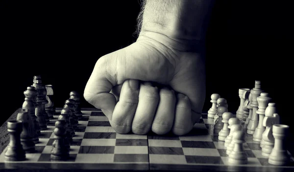 Blow in the chess game — Stock Photo, Image