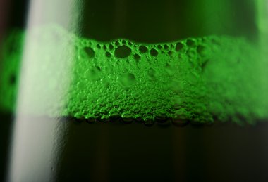 şişe bira kabarcıklar