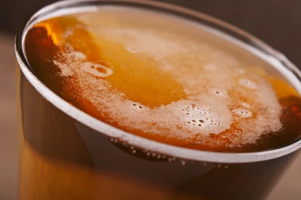 Glas frisches Bier — Stockfoto