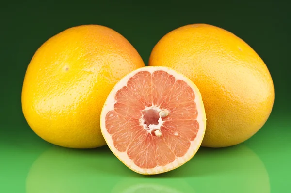 Frische Grapefruit — Stockfoto