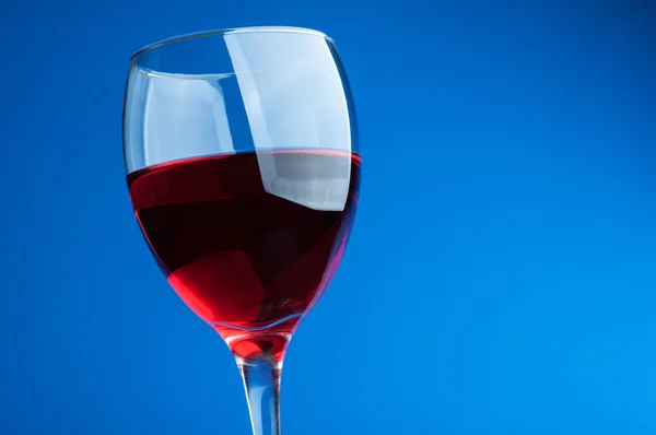 Red wine into glass — Stock Photo, Image