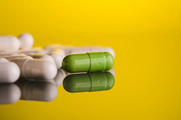 Medical pills capsule — Stock Photo, Image