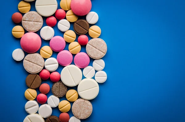 Colored pills and tablets — Stock Photo, Image