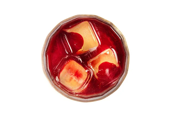 Cocktail Rosso Bloody Mary Con Cubetti Ghiaccio Isolati Fondo Bianco — Foto Stock