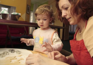 Annesinin küçük yardımcısı