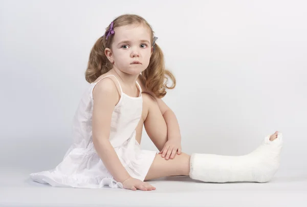 Injured girl — Stock Photo, Image