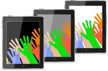 tablet pc bilgisayar kümesi üzerinde eller. Beyaz arka plan üzerinde izole