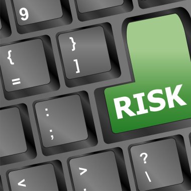 risk yönetimi anahtar gösteren iş sigorta kavramı