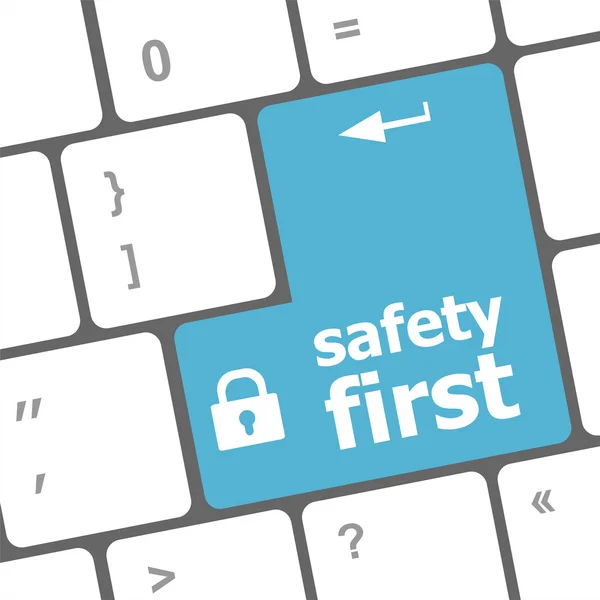 Seguridad primero, vista de cerca en el teclado conceptual, tecla azul de seguridad —  Fotos de Stock